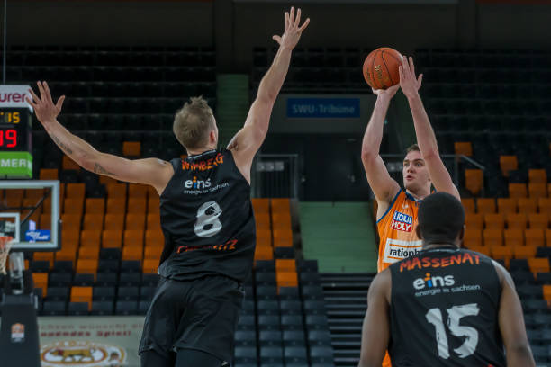 媒体的真实 媒体的真实